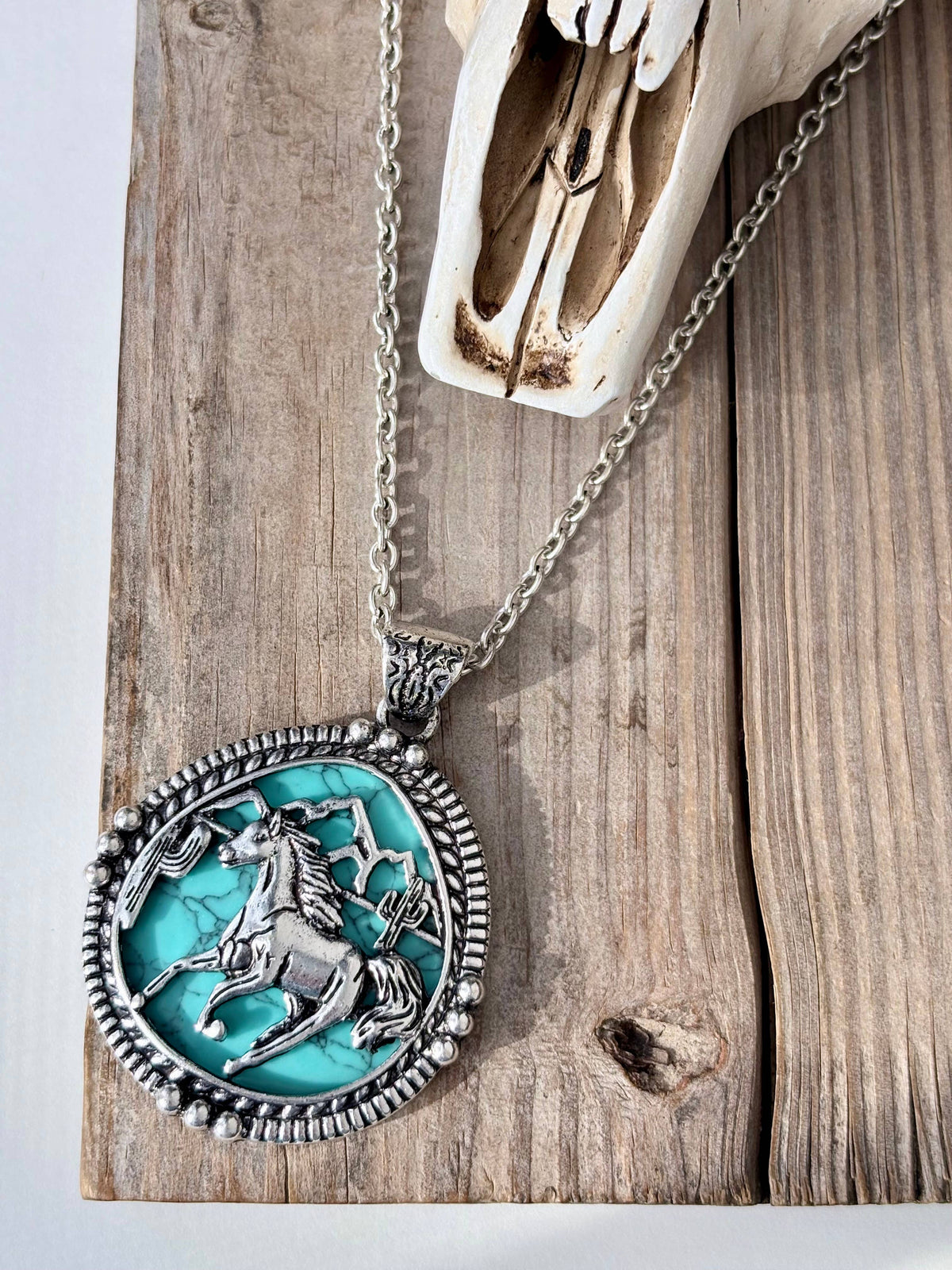Western Style Turquoise Stone Chunky Pendant Chain Necklace