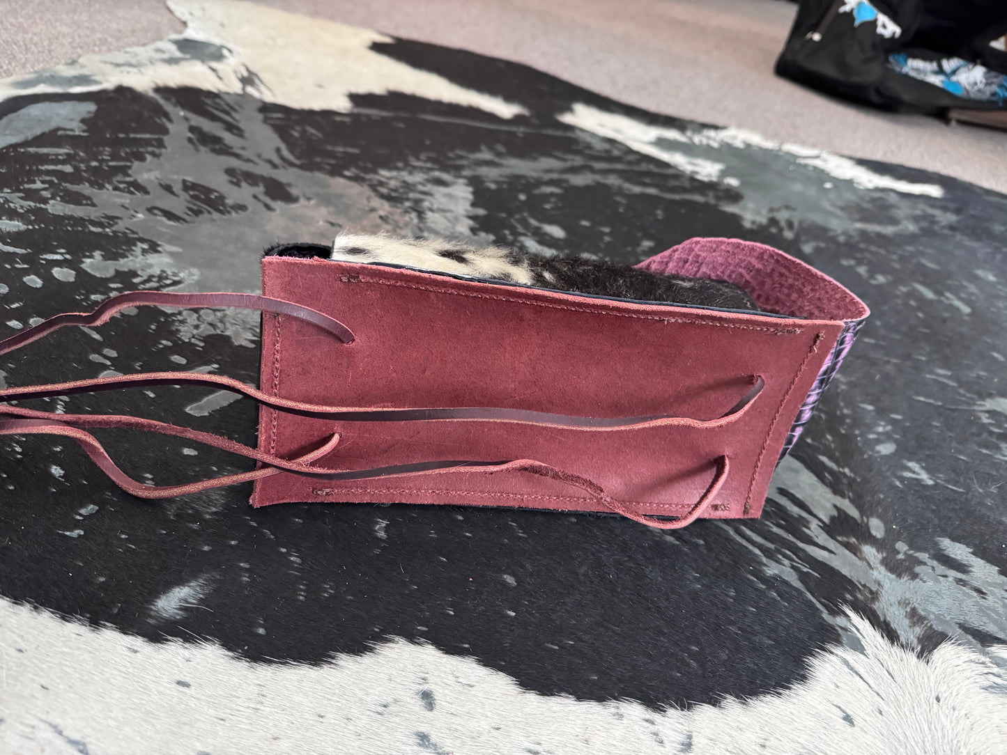 Cowhide Bottle Holder Lg