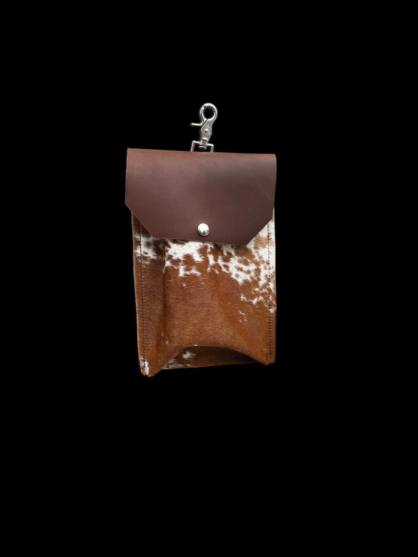 Spotted Grace Saddle Pouch