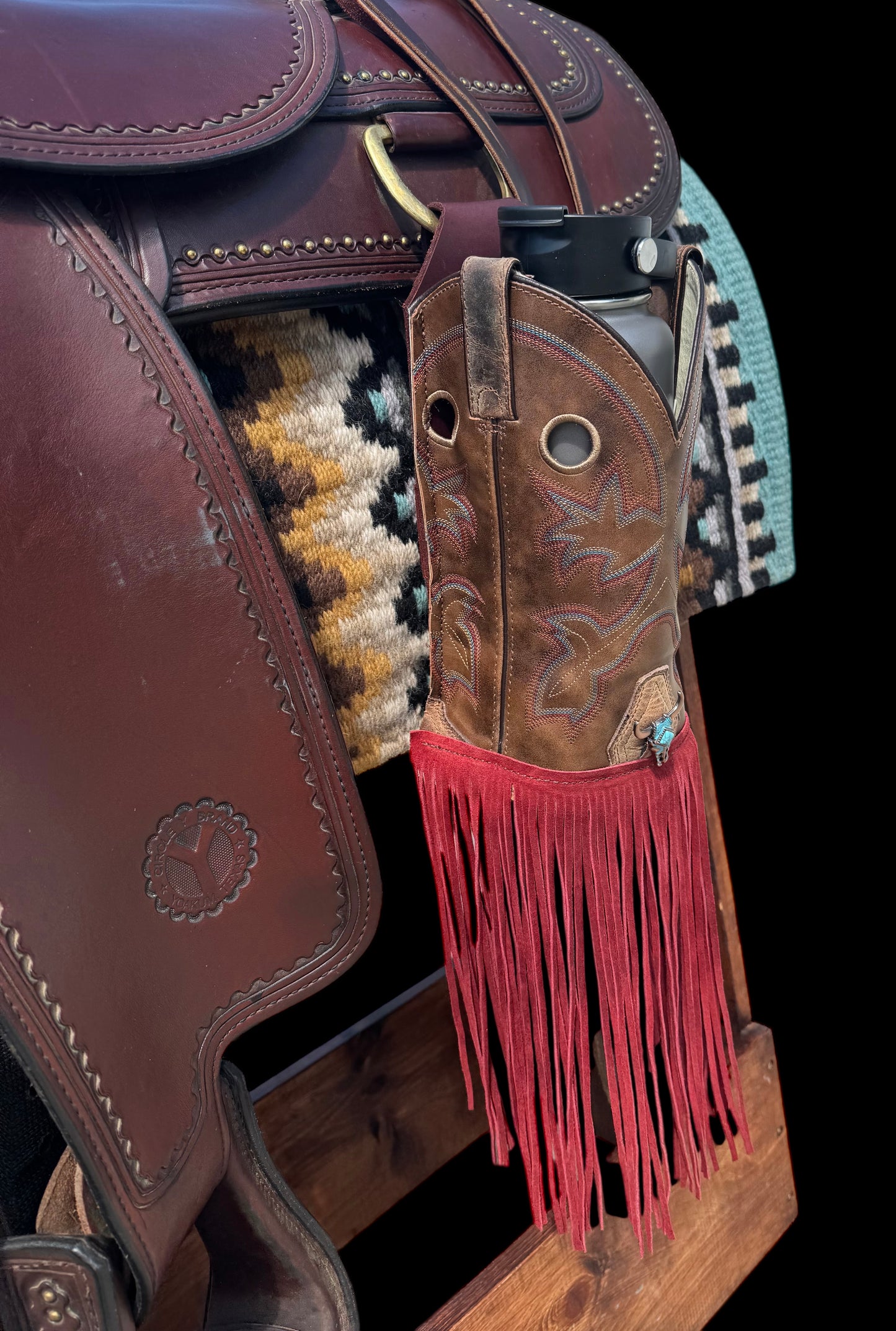 The Trail Boss Saddle Sipper