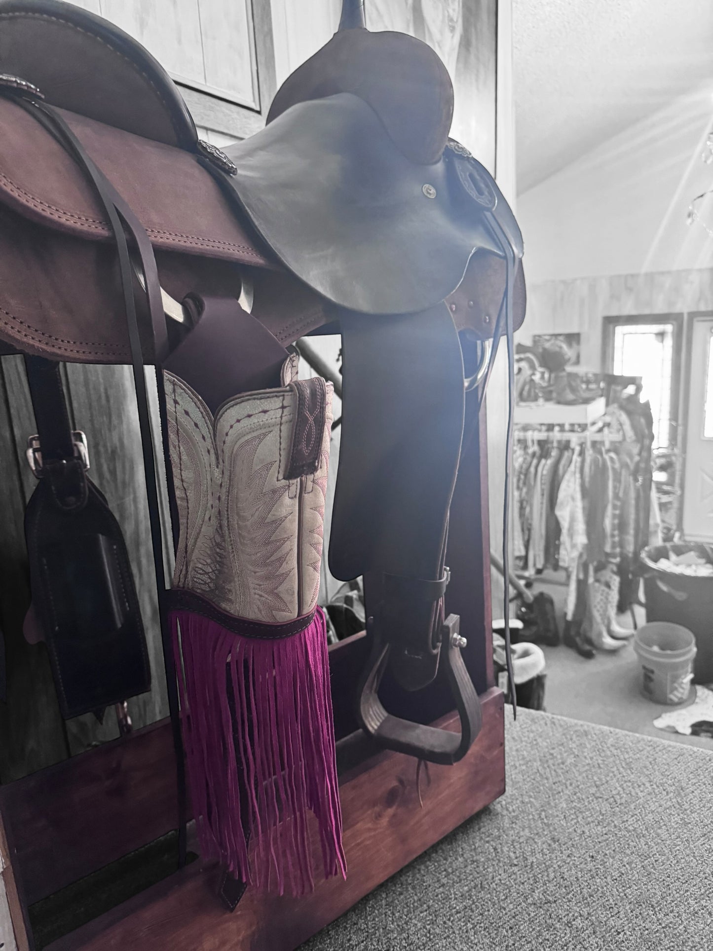 Dusty Rose Saddle Sipper